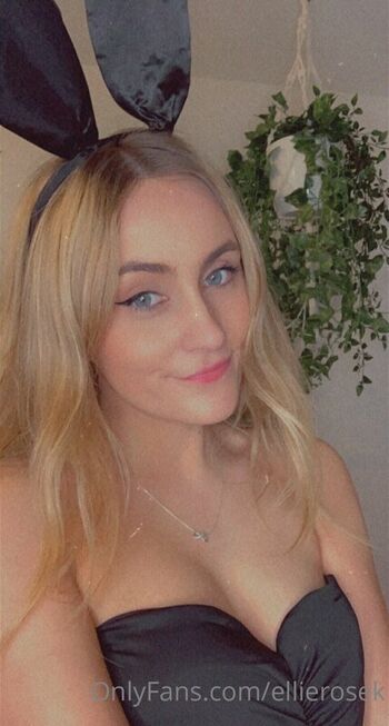Full leaked Ellierosek  page private onlyfans photo