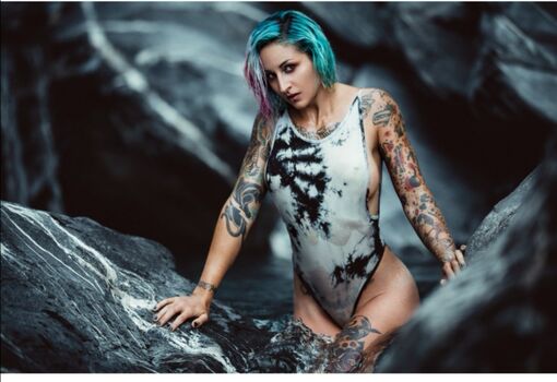 Full leaked Elliex private onlyfans photo