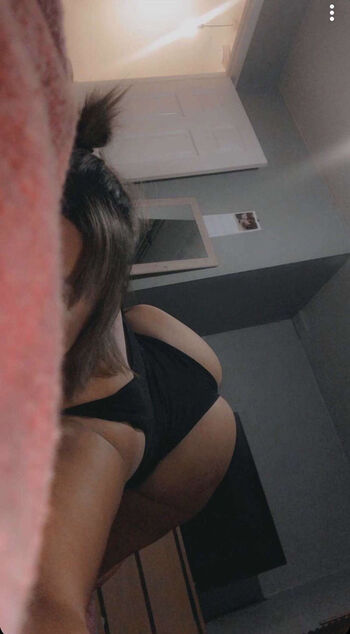 Full leaked Ellise clarke bristol private onlyfans photo