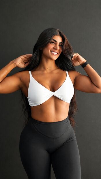 Full leaked Elmaysah private onlyfans photo