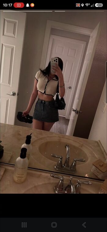 Full leaked Elusnn private onlyfans photo