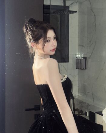 Elyn Leong