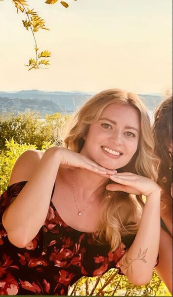 Full leaked Elyse willems private onlyfans photo