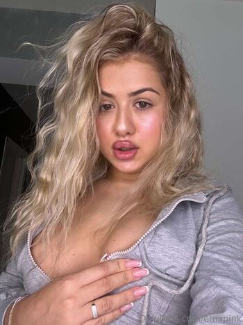 Full leaked Emabliss private onlyfans photo