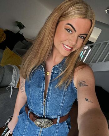 emajanewhite