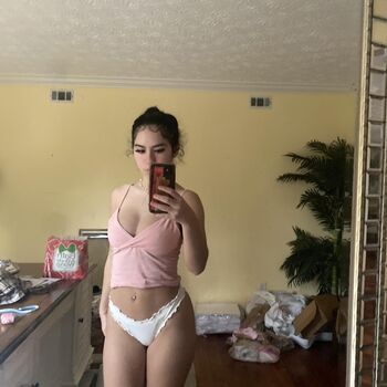 Full leaked Emaleah christou private onlyfans photo