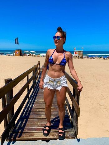 Full leaked Embarquenasmilhas private onlyfans photo