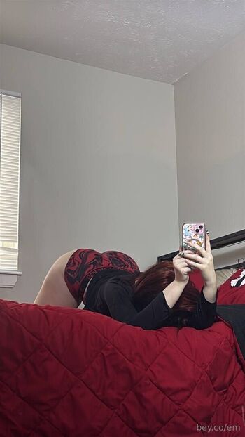 Full leaked Embeyofficial private onlyfans photo