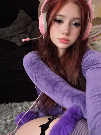 Full leaked Embeyofficial private onlyfans photo