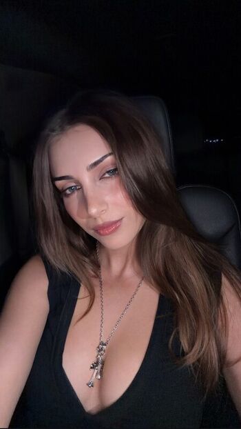 Full leaked Emelia hartford page private onlyfans photo