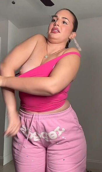 Full leaked Emely hernandez private onlyfans photo