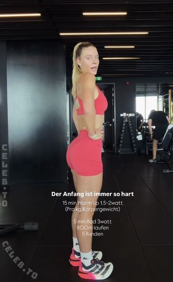 Full leaked Emilia bte private onlyfans photo