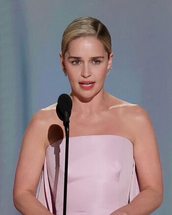 Full leaked Emilia clarke page private onlyfans photo