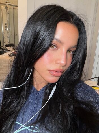 Full leaked Emilia mernes private onlyfans photo