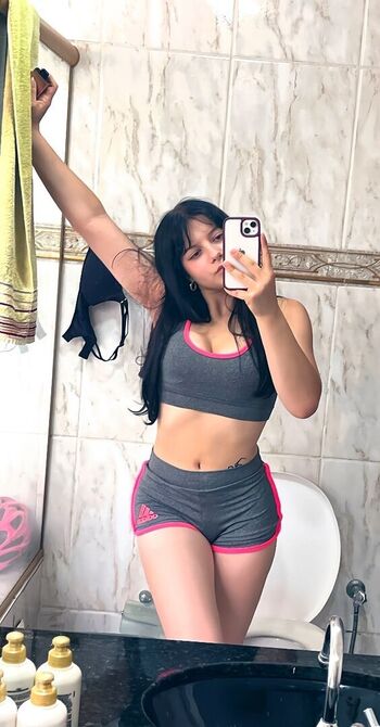 Full leaked Emilly pimentel private onlyfans photo