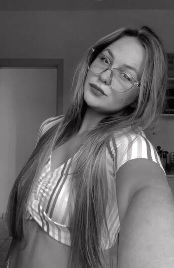 Full leaked Emilly schellmann private onlyfans photo