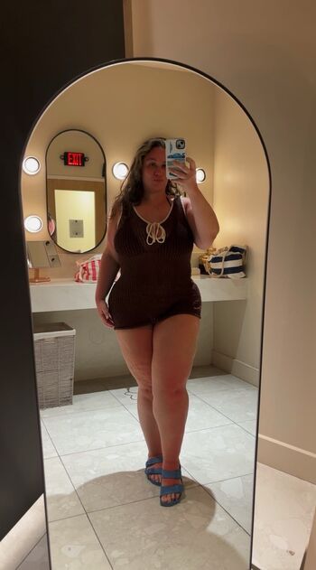 Full leaked Emily private onlyfans photo