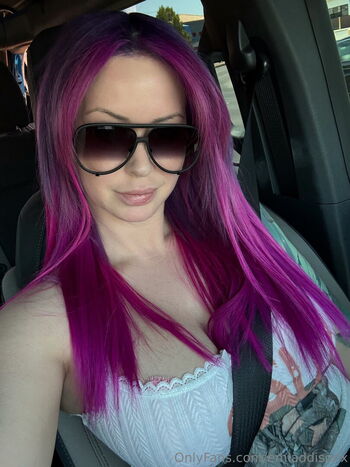 Full leaked Emily addison private onlyfans photo