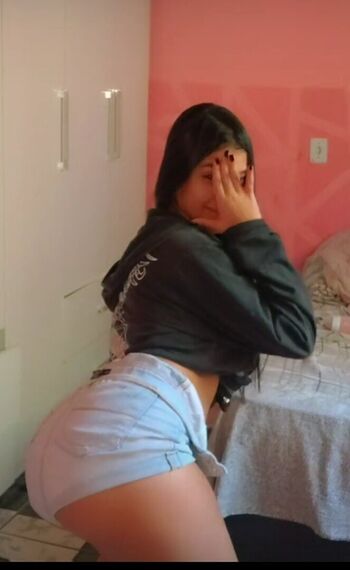 Full leaked Emily belo private onlyfans photo