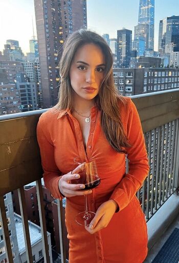 Full leaked Emily binder private onlyfans photo