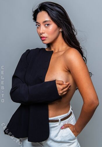 Full leaked Emily danvers private onlyfans photo