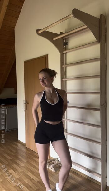 Full leaked Emily erdbeer private onlyfans photo