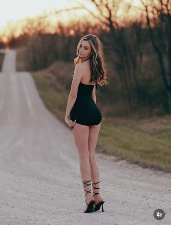 Full leaked Emily graceexo private onlyfans photo