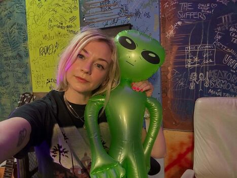 Emily Kinney