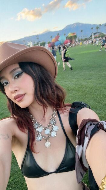 Full leaked Emily lin private onlyfans photo