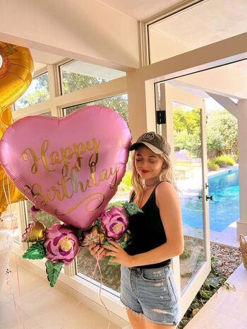 Full leaked Emily lind private onlyfans photo