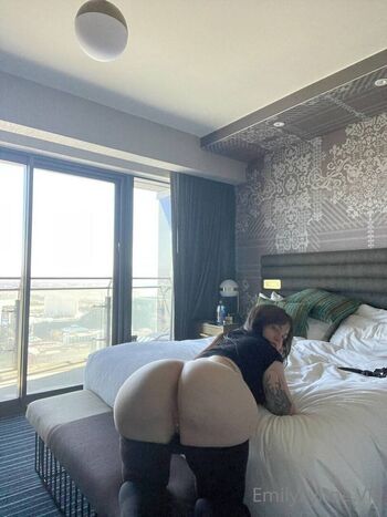 Full leaked Emily lynne page private onlyfans photo