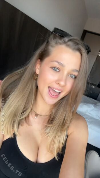 Full leaked Emily maurer private onlyfans photo