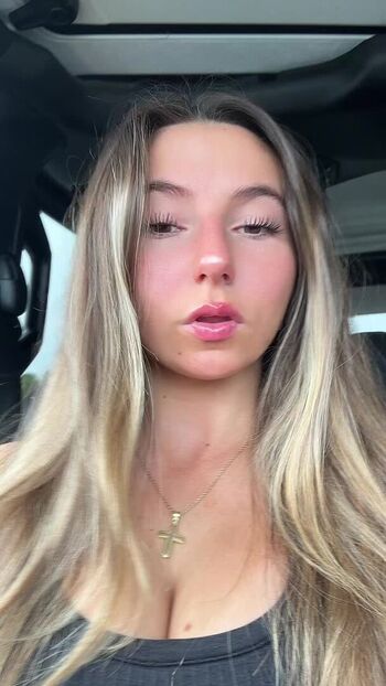 Full leaked Emily newton private onlyfans photo