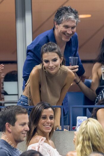 Full leaked Emily ratajkowski page private onlyfans photo
