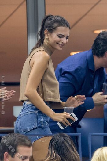 Full leaked Emily ratajkowski page private onlyfans photo