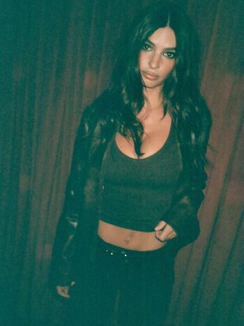 Full leaked Emily ratajkowski  page private onlyfans photo