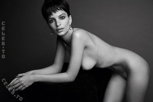 Full leaked Emily ratajkowski page private onlyfans photo