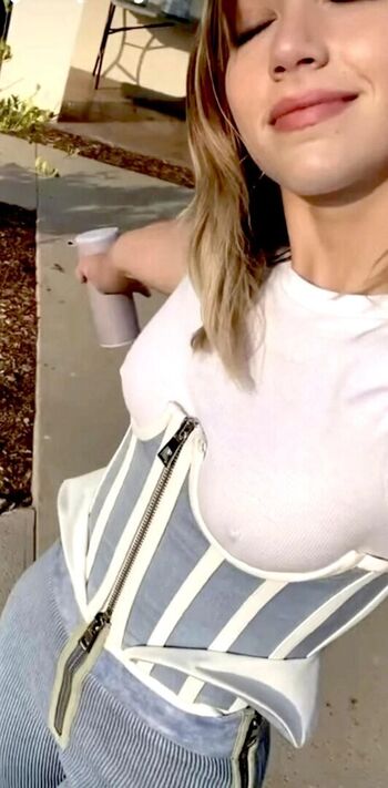 Full leaked Emily rudd private onlyfans photo