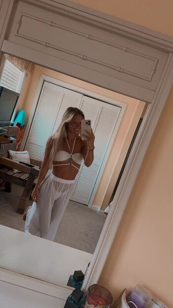 Full leaked Emily sentner private onlyfans photo