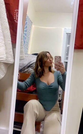 Full leaked Emily washington private onlyfans photo