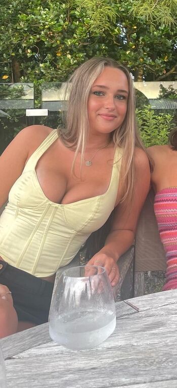 Full leaked Emily yyoung private onlyfans photo