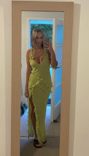 Full leaked Emily yyoung private onlyfans photo