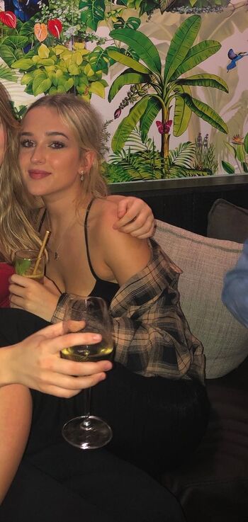 emily_yyoung
