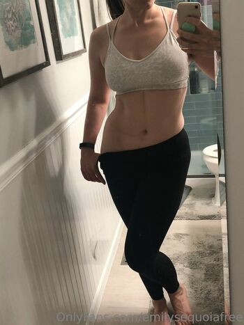 Full leaked Emilysequoiafree private onlyfans photo