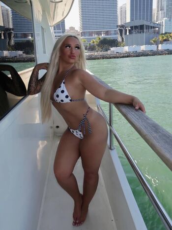 Full leaked Emilysmithh private onlyfans photo