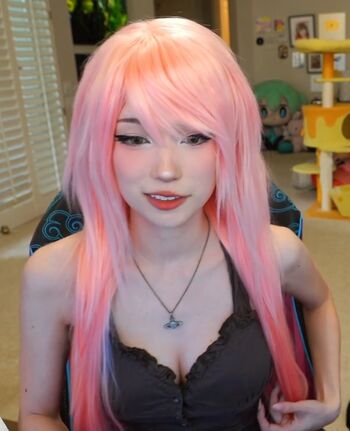 Full leaked Emiru  page private onlyfans photo