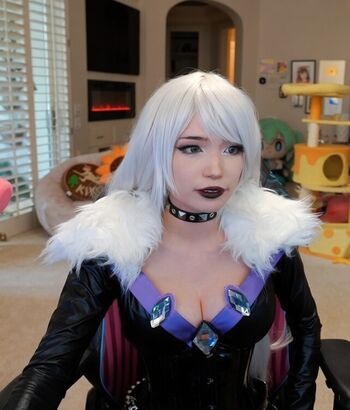 Full leaked Emiru  page private onlyfans photo