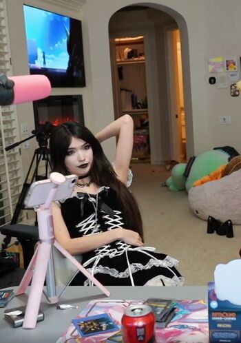 Full leaked Emiru private onlyfans photo