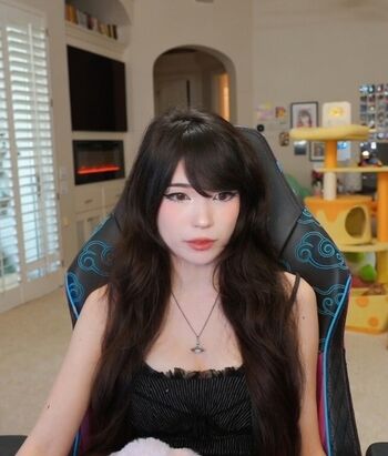 Full leaked Emiru private onlyfans photo