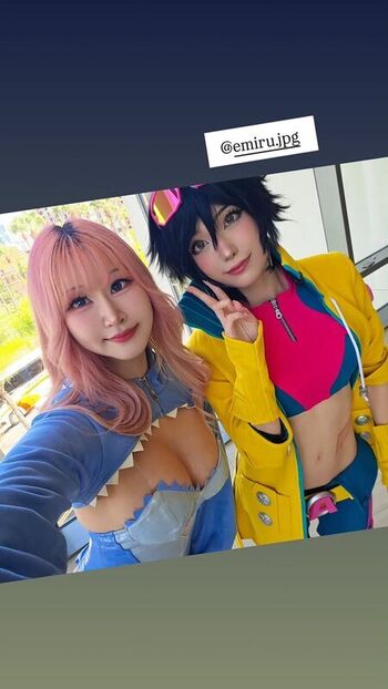 Full leaked Emiru page private onlyfans photo